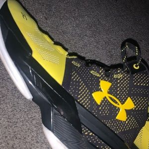 curry basketball shoes